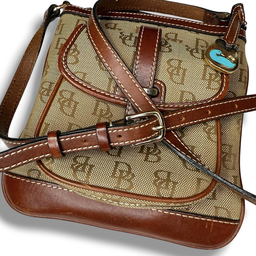 VTG Dooney and Bourke Y2K‎ Letter Carrier Signature Monogram Crossbody Bag Purse - Picture 8 of 15
